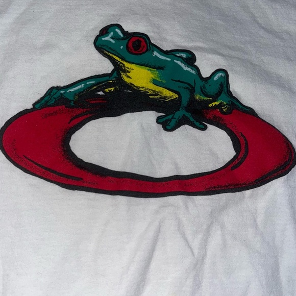RARE Oakley Frog Big Logo Tee 90s Vintage Y2K - Picture 2 of 3